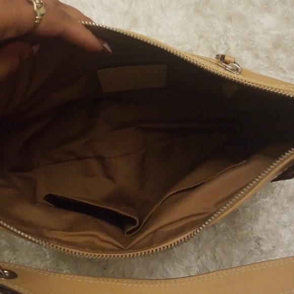 Coach purse - Picture 3 of 4